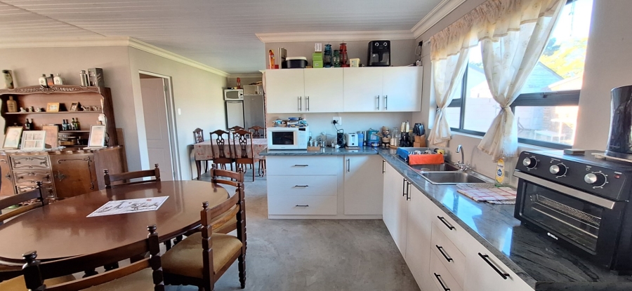 3 Bedroom Property for Sale in Albertinia Western Cape